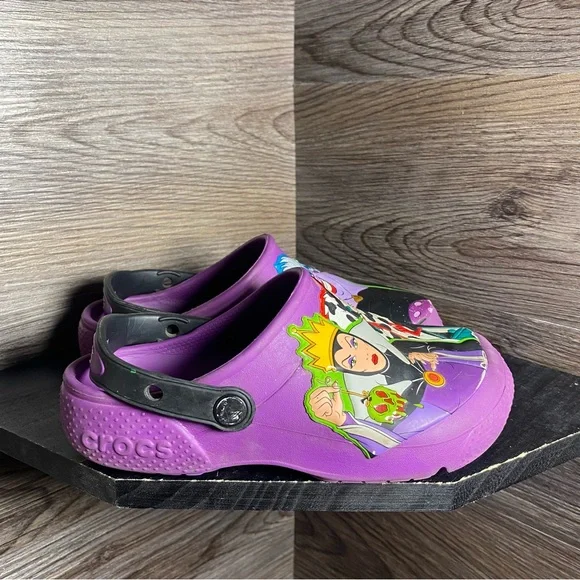 Crocs Disney villains purple sandals - Picture 2 of 7